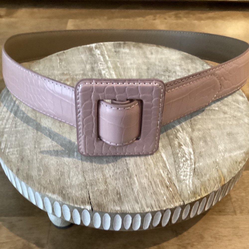 Urban Outfitters croc pattern belt Size S